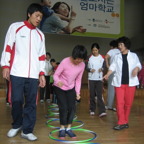 2008'' 홀로서는 엄마학교